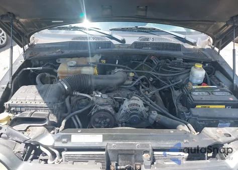 2005 Jeep Liberty Sport из США, поврежденный, VIN 1J4GL48KX5W592427